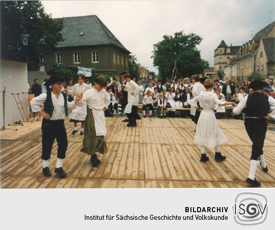 Bauerntanz zum Friedensfest in Radebeul