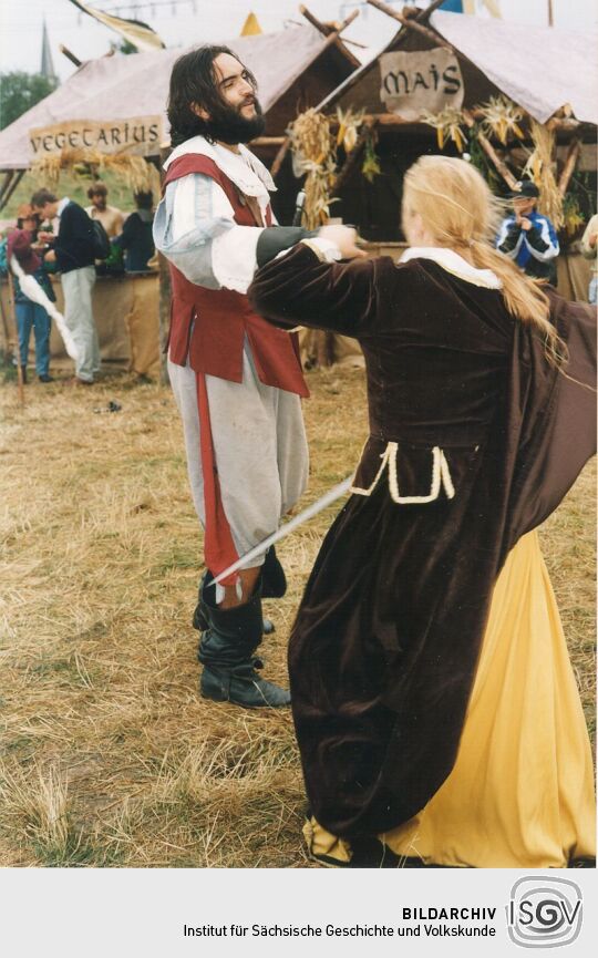Historische Schau beim Friedensfest in Radebeul