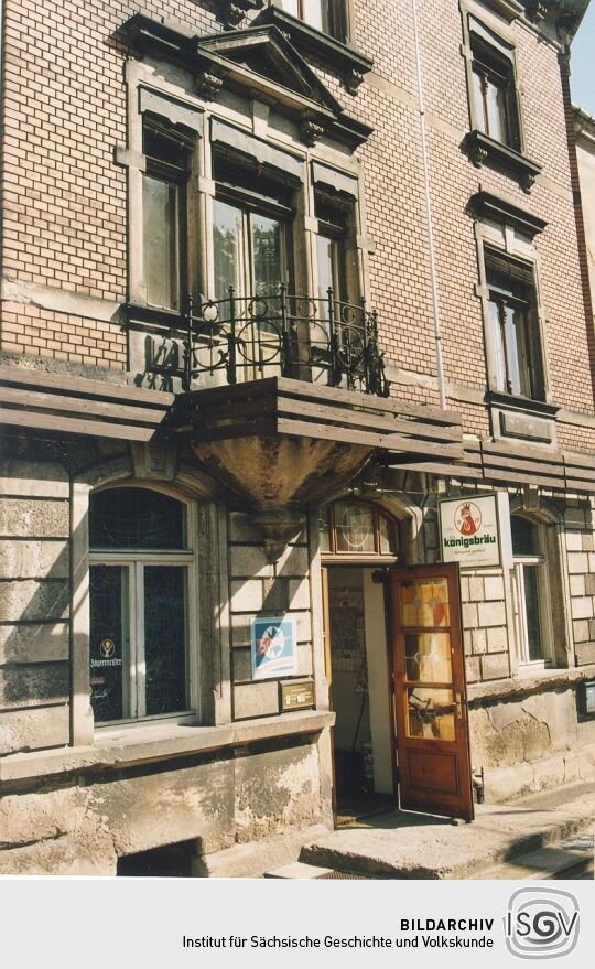 Wohnhaus mit Cafe in Freital