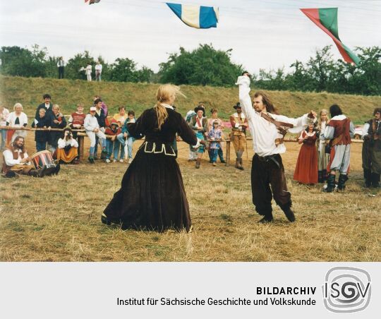 Fechtvorführung beim Friedensfest in Kötzschenbroda