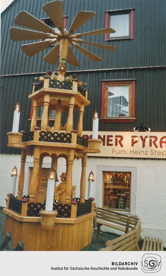 Geschäft für Pyramidenverkauf in Seiffen