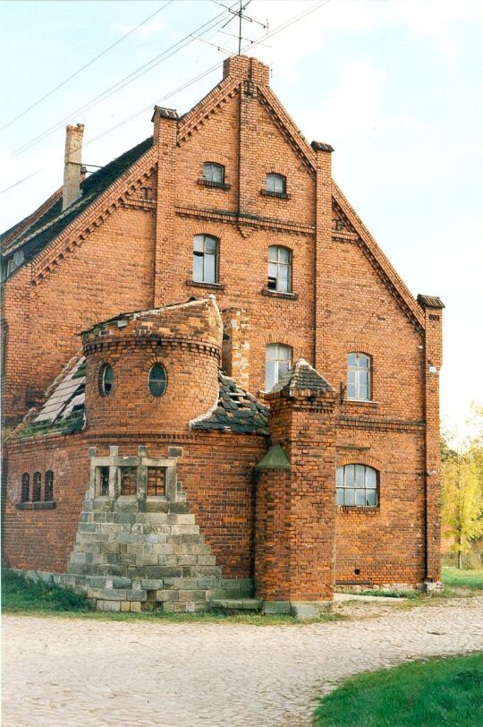 Turmhaus am Eingang zum ehemaligen Rittergut Adelitz