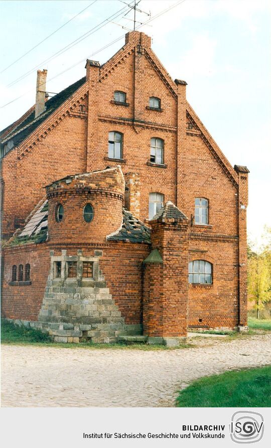 Turmhaus am Eingang zum ehemaligen Rittergut Adelitz