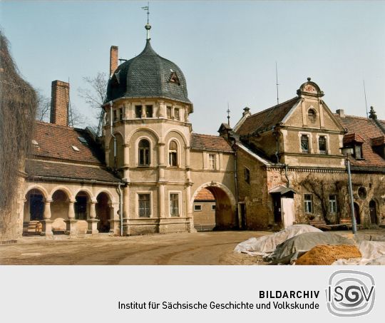 Seitengebäude des Schlosses in Schönfeld