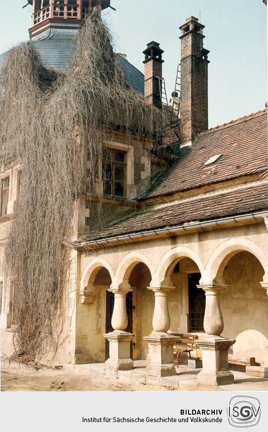 Säulengang am Schönfelder Schloß