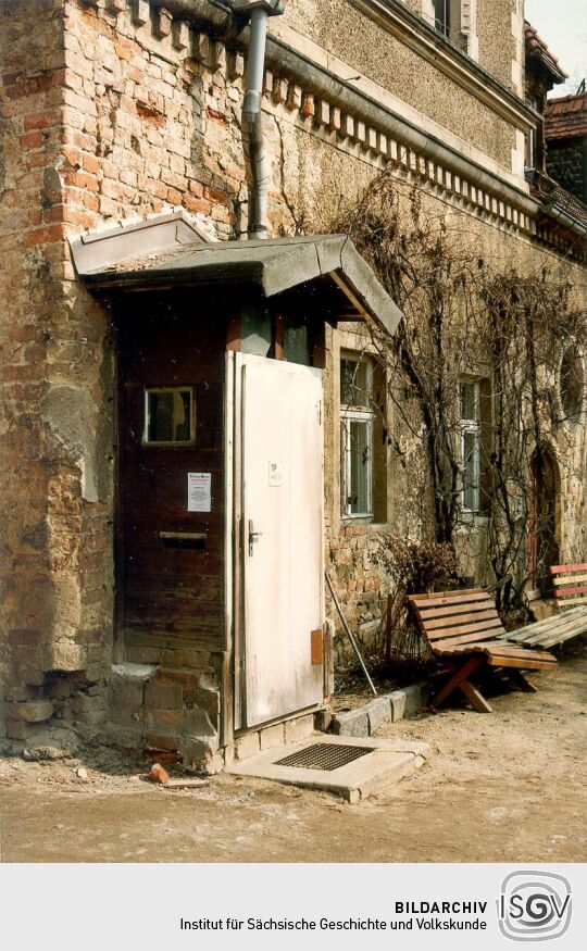 Seitengebäude des Schönfelder Schlosses mit Vorhaus