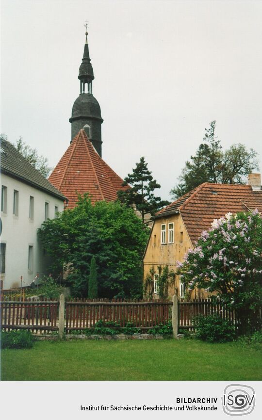 Blick zur Kirche von Frauenhain