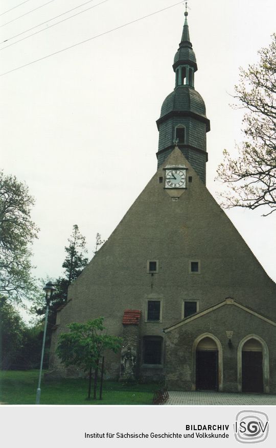 Die Kirche in Frauenhain