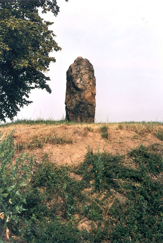 Monoltih auf dem Huthübel bei Steudten