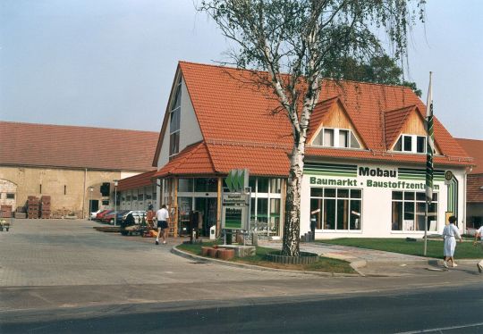 Als Baumarkt genutzter ehemaliger Bauernhof in Oelsitz