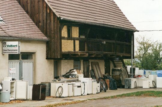 Ehemaliger Bauernhof mit Laubengang in Neiden