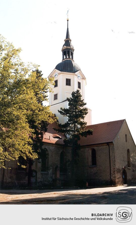 Blick zur Brandiser Kirche