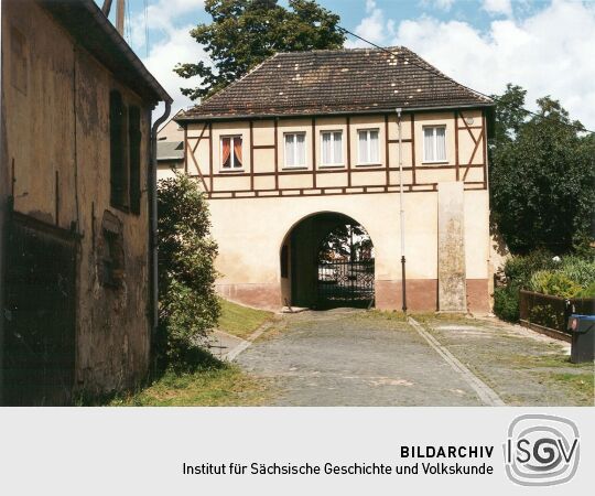 Torhaus des ehemaligen Rittergutes in Hohnstädt