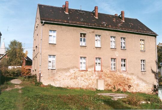 Wohn - und Verwaltungsgebäude auf einem ehemaligen Rittergut