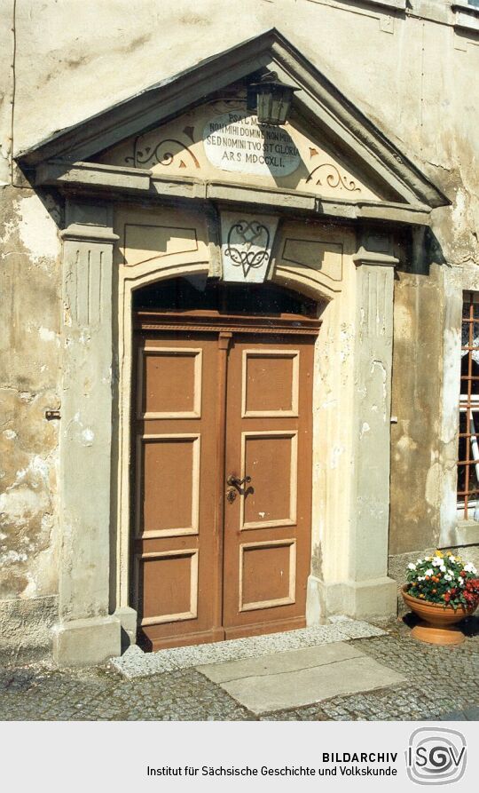 Hauseingang zum Pfarramt in Neustadt