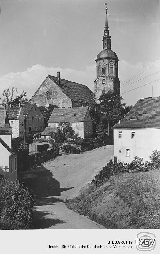Blick auf die Dohnaer Kirche