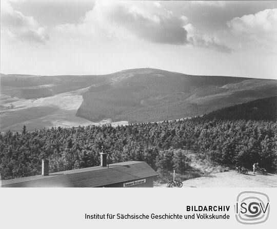 Blick vom Aussichtsturm des Fichtelberges