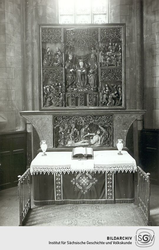 Schnitzaltar in der Meißner Frauenkirche