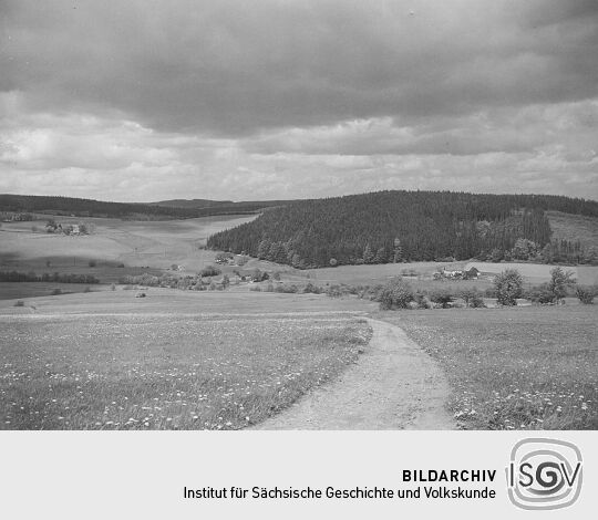 Blick auf Bauernhöfe in Hirschsprung