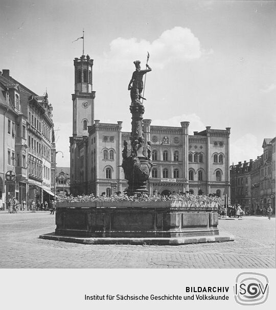 Rathaus und Marktplatz in Zittau