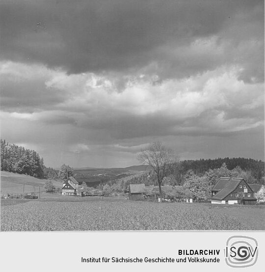 Blick auf Waltersdorfer Häuser am Butterberg
