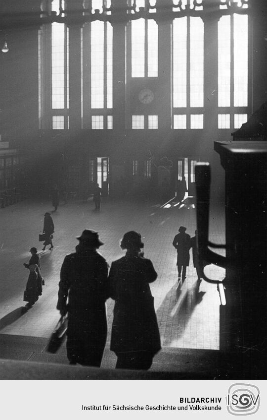 In der Hauptbahnhofshalle in Leipzig