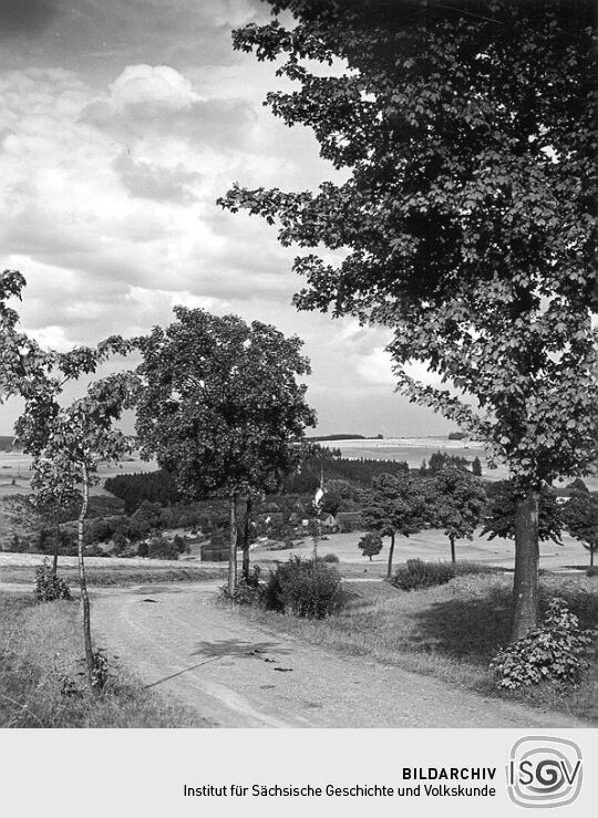 An der Straße zwischen Neuen- und Altensalz