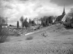 Bild: Friedhof und Kirche in Altensalz