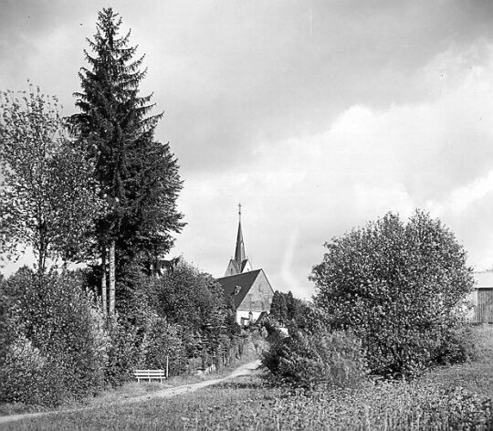 Blick zur Kirche von Altensalz