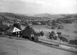 Bild: Blick nach Schwaderbach in der heutigen Tschechischen Republik