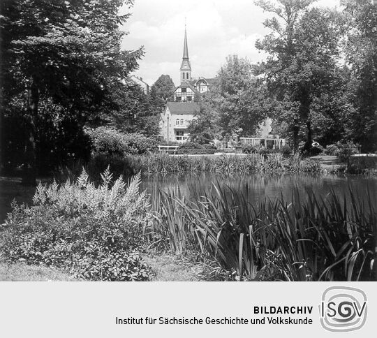 Blick zur Kirche in Bad Elster