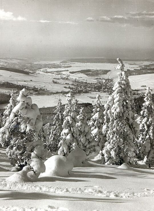 Blick in das winterliche Vogtland bei Erlbach