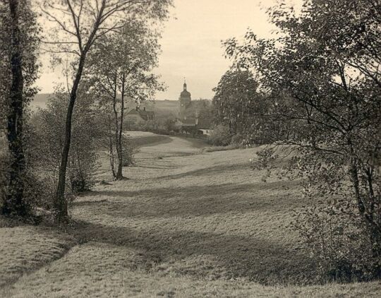 Landschaftsansicht mit Salvator Kirche bei Kürbitz