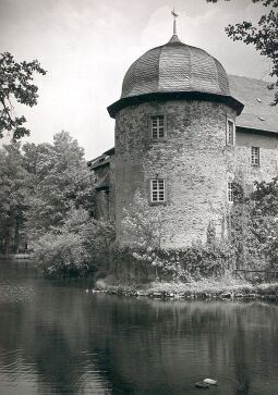 Bild: Das ehemalige Wasserschloss in Mechelgrün