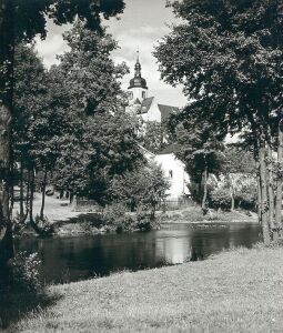Bild: Blick zur Kirche von Straßberg