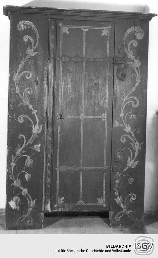 Eintüriger Stollenschrank