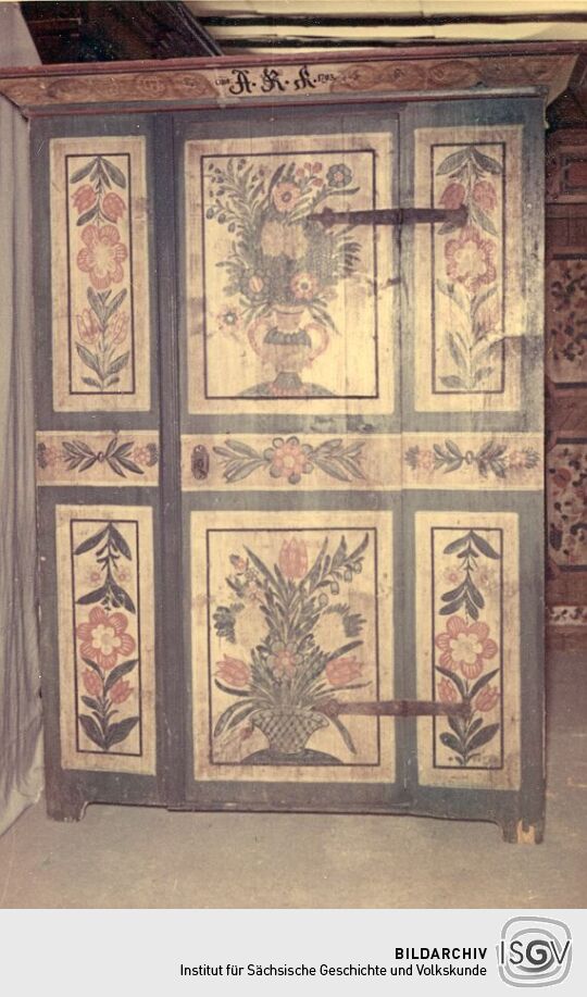 Kastenschrank aus dem Bergbaumuseum Freiberg