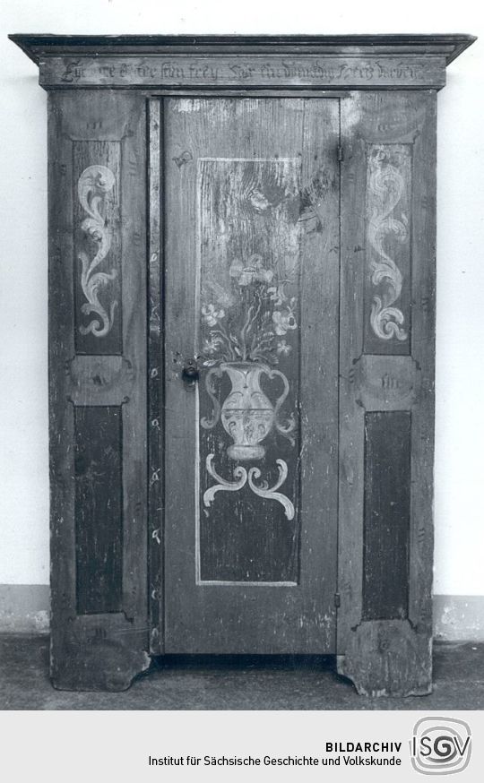 Eintüriger Stollenschrank