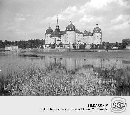 Blick auf das Jagdschloß Moritzburg