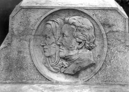 Bild: Grabmal von Friedrich  Ehregott Rietschel in Pulsnitz