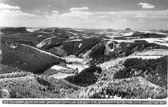 Blick zu den Schrammsteinen