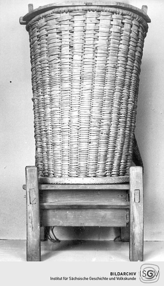 Butte aus dem Heimatmuseum Sebnitz