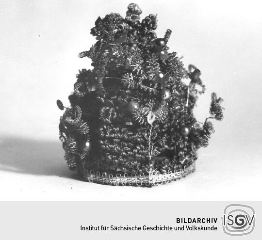 Totenkrone aus dem Heimatmuseum Neustadt