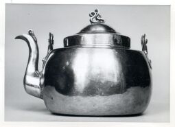 Bild: Teekanne aus dem Heimatmuseum Sebnitz