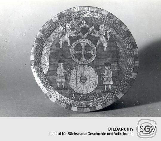 Verzierte Dose aus dem Heimatmuseum Nossen