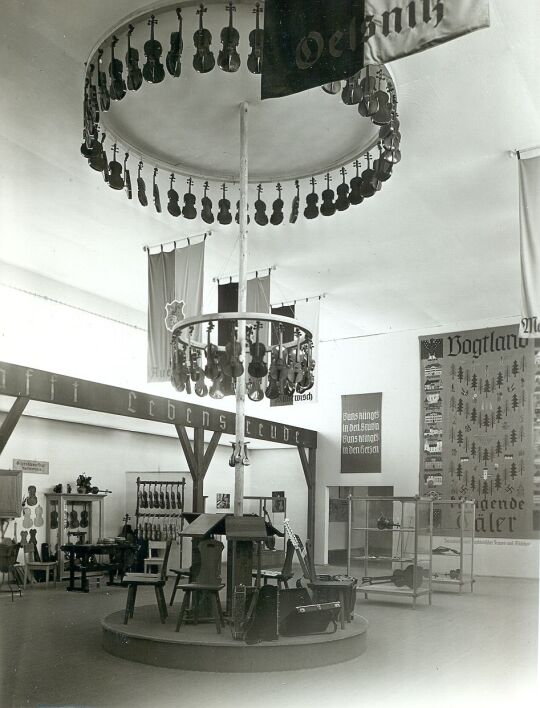 Vogtlandhalle bei einer Ausstellung in Dresden