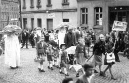 Bild: Festzug der Schrebergärtner in Schneeberg-Neustädtel