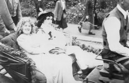 Bild: Festzug der Schrebergärtner in Schneeberg-Neustädtel