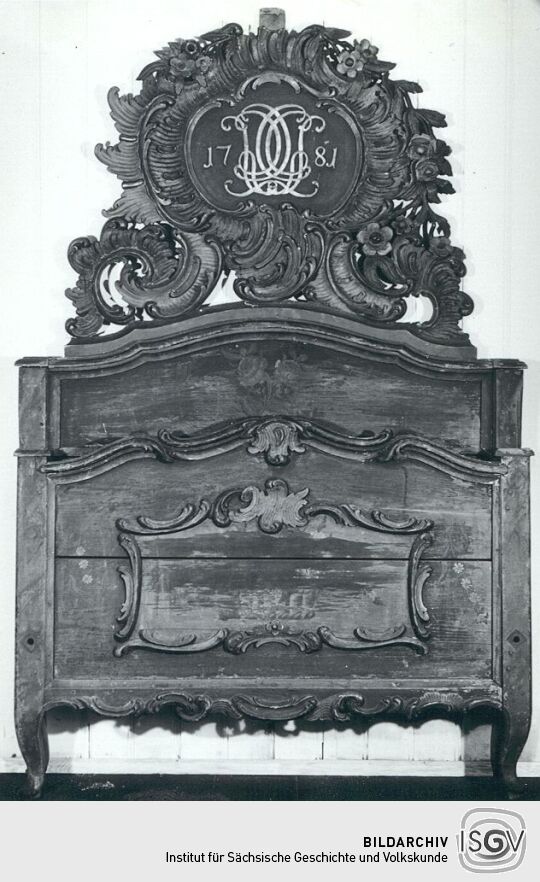 Bettgestell im Städtischen Museum Hohenstein-Ernstthal