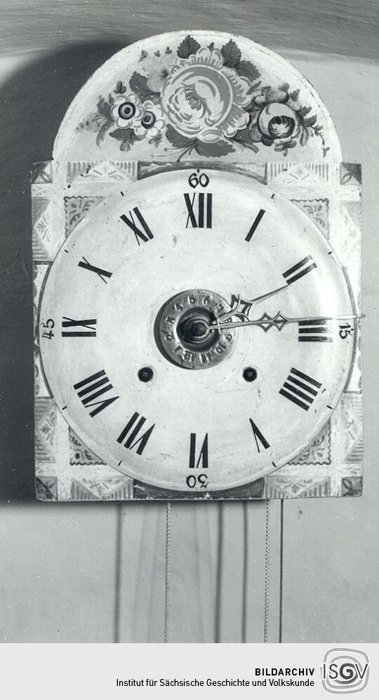 Wanduhr im Heimatmuseum Oschatz